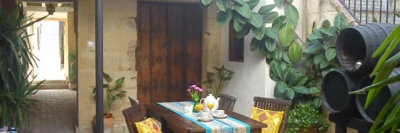 APARTAMENTOS EL PATIO ANDALUZ