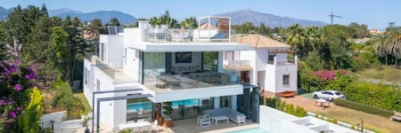 Brand New 7B Villa Zelda Beachside New Golden Mile