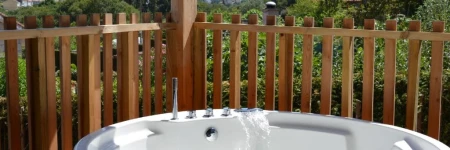 Cabañas Compostela-Cabaña La Catedral con bañera de hidromasaje