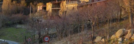 Casa Enriu-habitaciones con opcion a desayuno