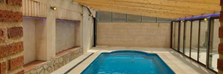Casa Rural Baños del Rey con piscina climatizada