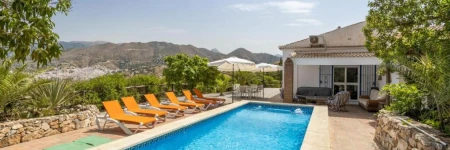 Casa Rural Liviana, Piscina Barbacoa y preciosas vistas Málaga by AndaraHolidays