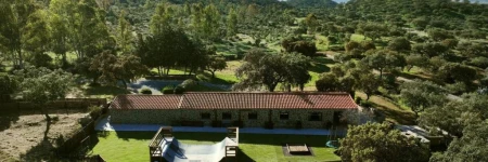 Casa Rural con skatepark y piscina " La Quijada del Lobo "