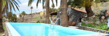 Casa Rural Sola con piscina privada