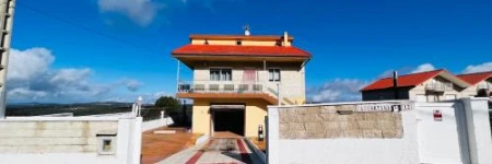 Espaciosa Casa rural, 3 rooms, 2bthros, muy acogedora.