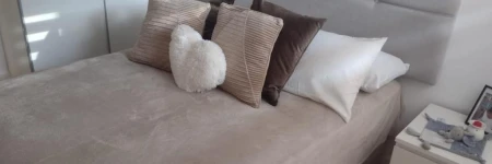 Habitacion con encanto en piso familiar a 5 minutos del centro