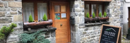 Hostal Ezkaurre