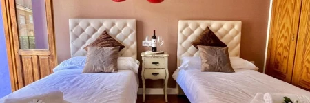 Hostal Nomadas by Gloove