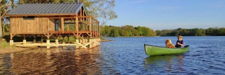 Lacustra Cabanes accessibles en canoé et Chalets tout confort