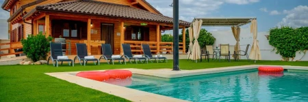 Madera y Miel Casa Rural con niños en Puy du Fou