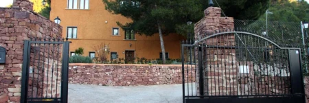 Mas de la Pinaeta-Casas Aloe Menta Salvia Lavanda