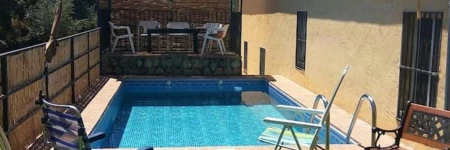 Spacious villa with private pool in Cáceres