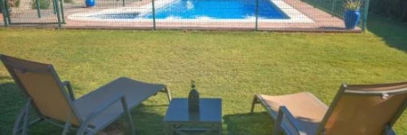 Villa Concha, casa de campo con piscina y chimenea para 8 personas