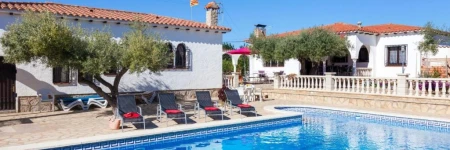 Villa Rustical Mont Roig by Interhome