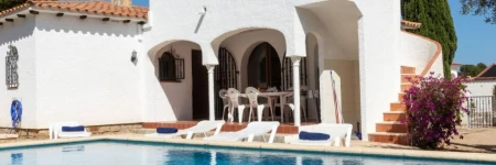 Villa Rustical Mont Roig by Interhome