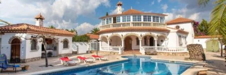 Villa Rustical Mont Roig by Interhome