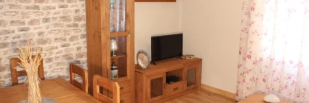 VIVIENDA DE USO TURISTICO El Jabalon