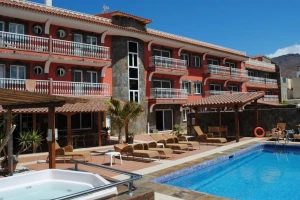 La Aldea Suites Hotel