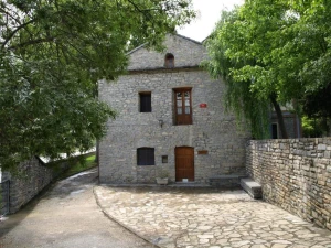 Albergue Ainsa-Morillo de Tou